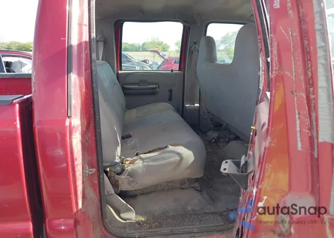 2001 Ford F-350 Lariat/Xl/Xlt из США, поврежденный, VIN 1FTSW31L61EC97524